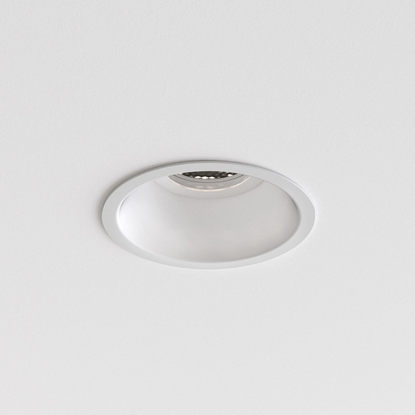 Lamp Candle| Minima Slimline Round Fixed Fire-Rated IP65 Downlight in Matt White