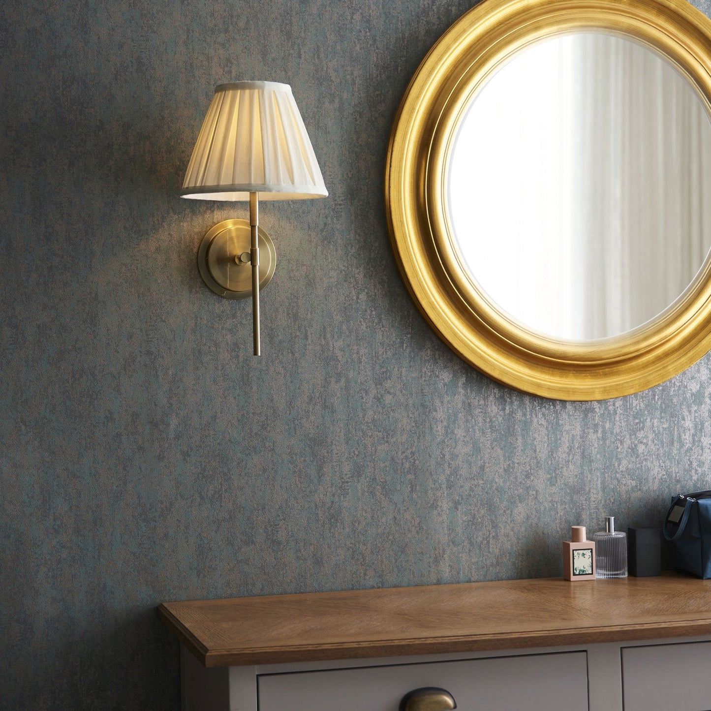 Lamp Candle| Rennes Single Wall Light in Antique Brass