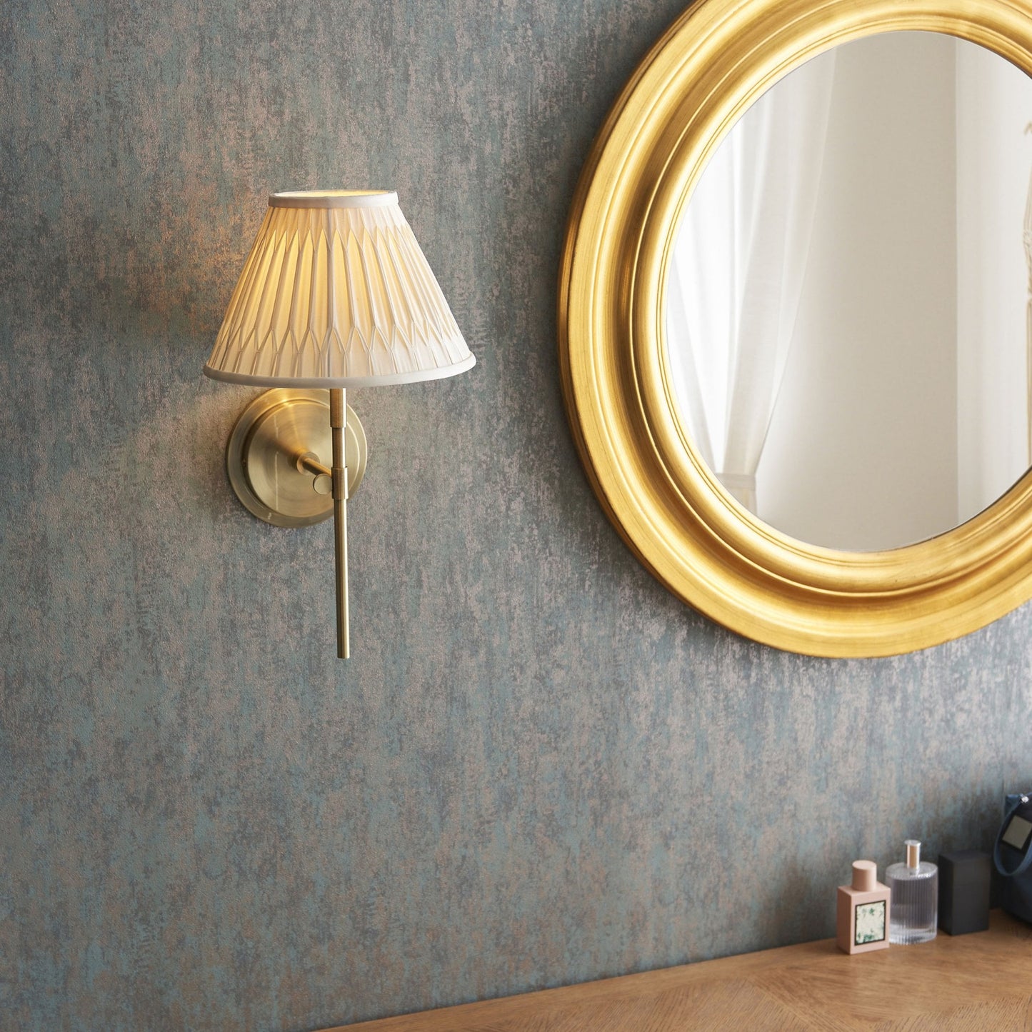 Lamp Candle| Rennes Single Wall Light in Antique Brass